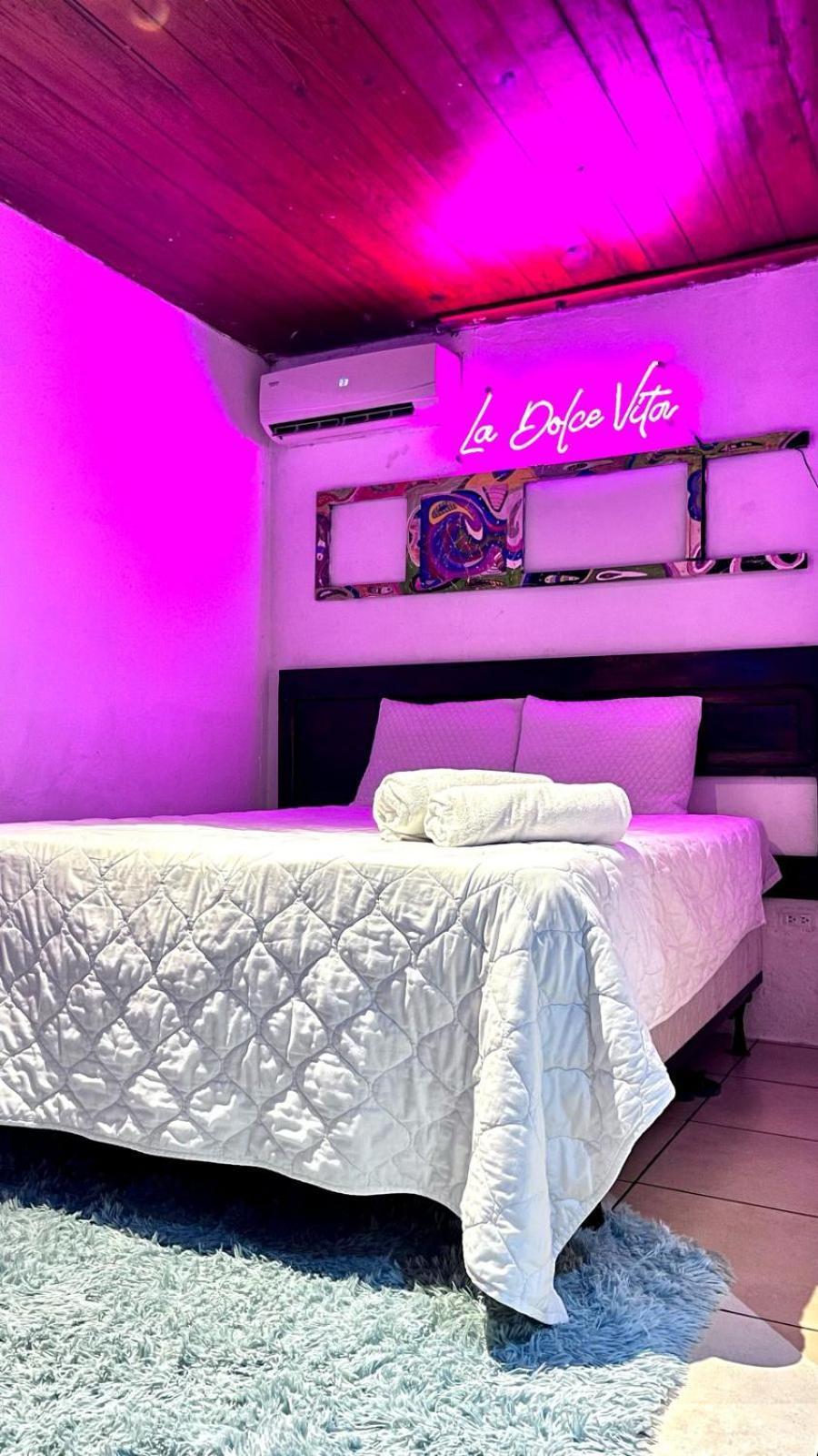 Villa Napoli Santa Ana Luaran gambar