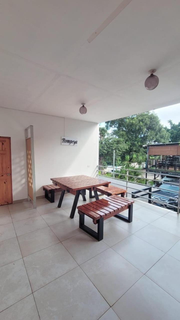 Villa Napoli Santa Ana Luaran gambar